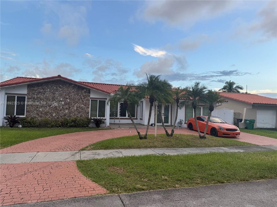 SELLER MOTIVATED !!! IF YOU USE SELLERS LENDER HE WILL PAY FOR BUYERS CLOSING COST