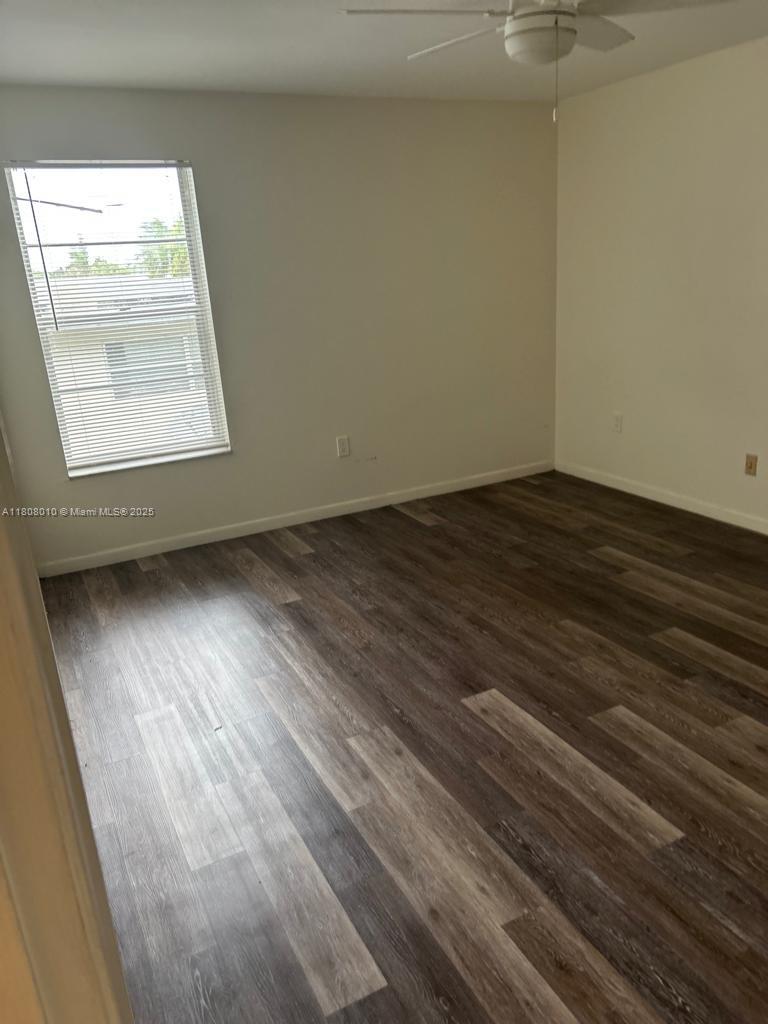 NEW LAND GARDENS CONDO - Residential