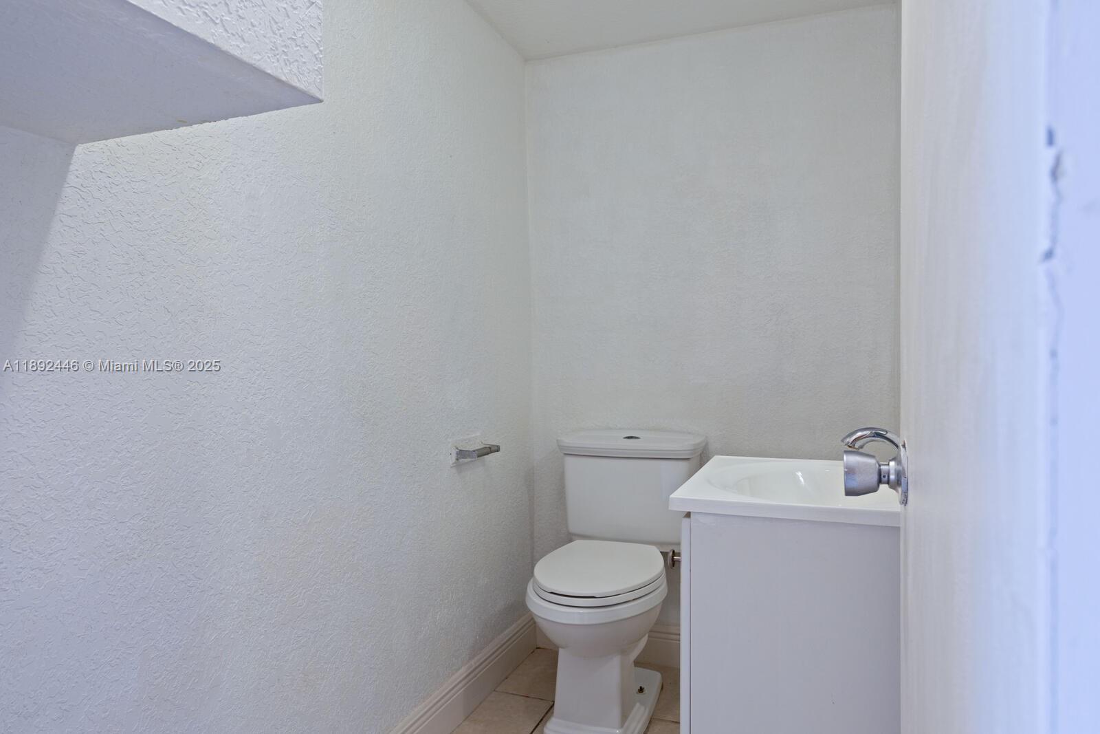 SEAGRAPE VILLAGE CONDO - Residential