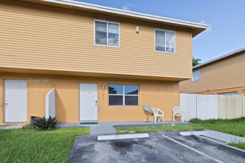 Photo of 145 NE 12th Ave #145, Homestead, FL 33030 (MLS # A11892446)