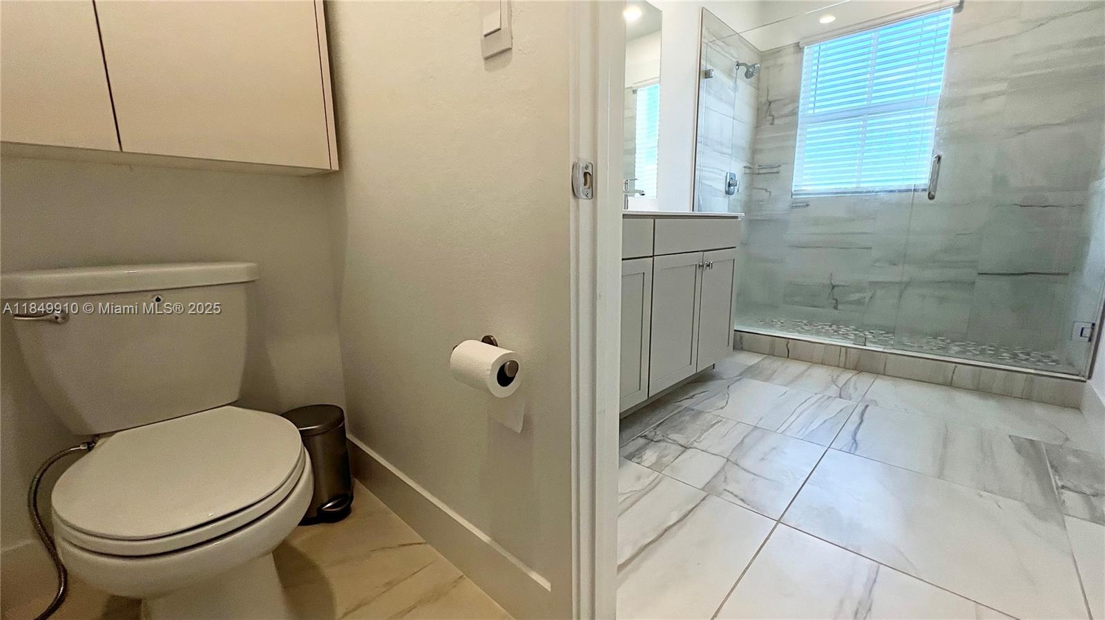 MERRICK SQUARE - Residential