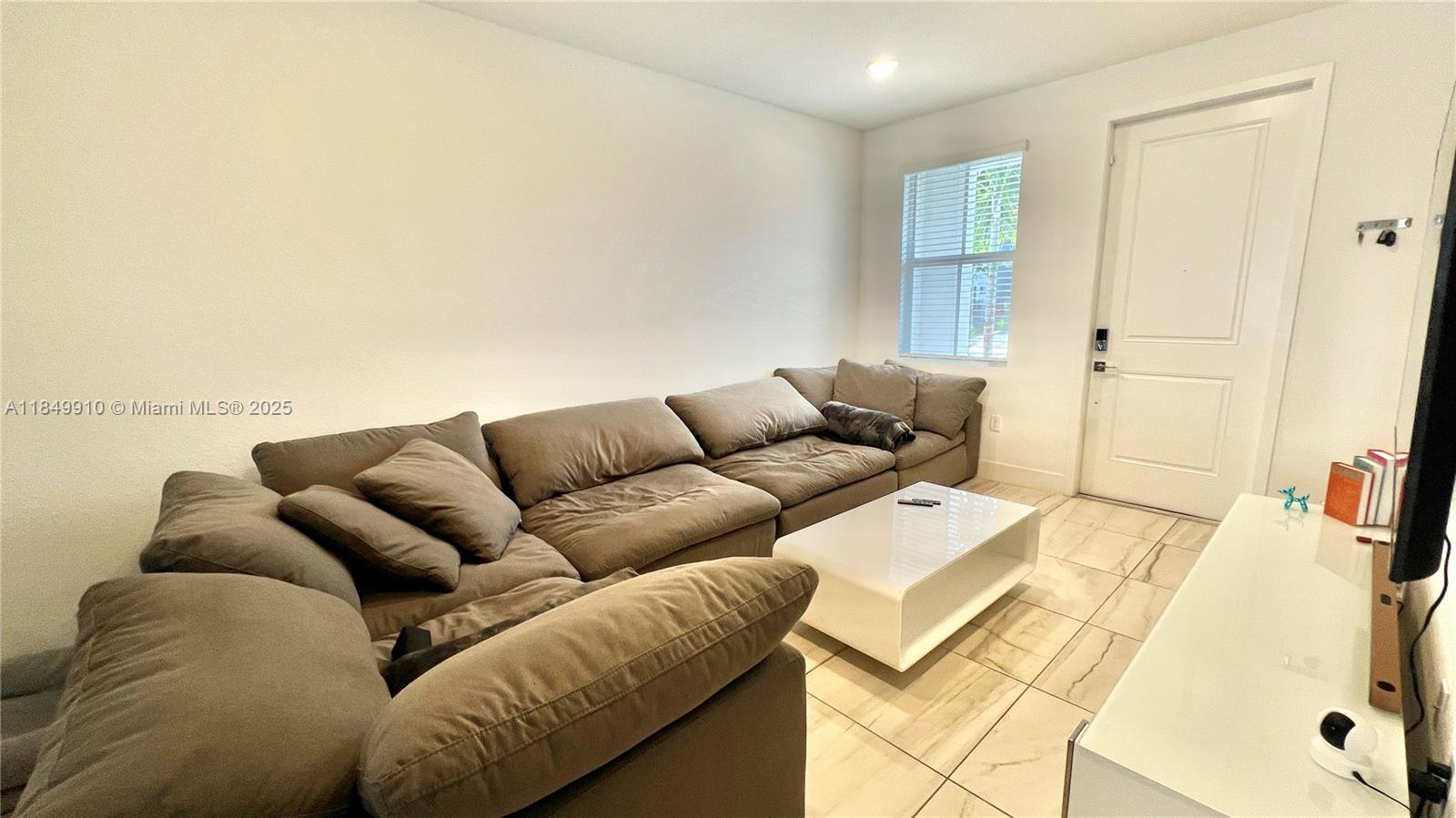 181 SW 170th Ave