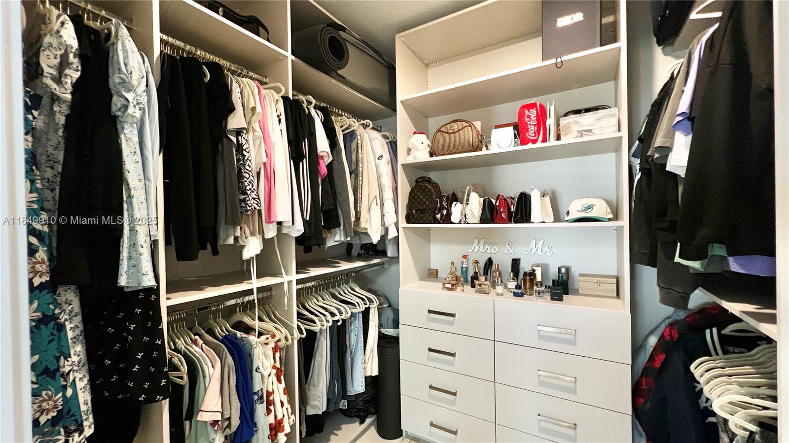 MERRICK SQUARE - Residential