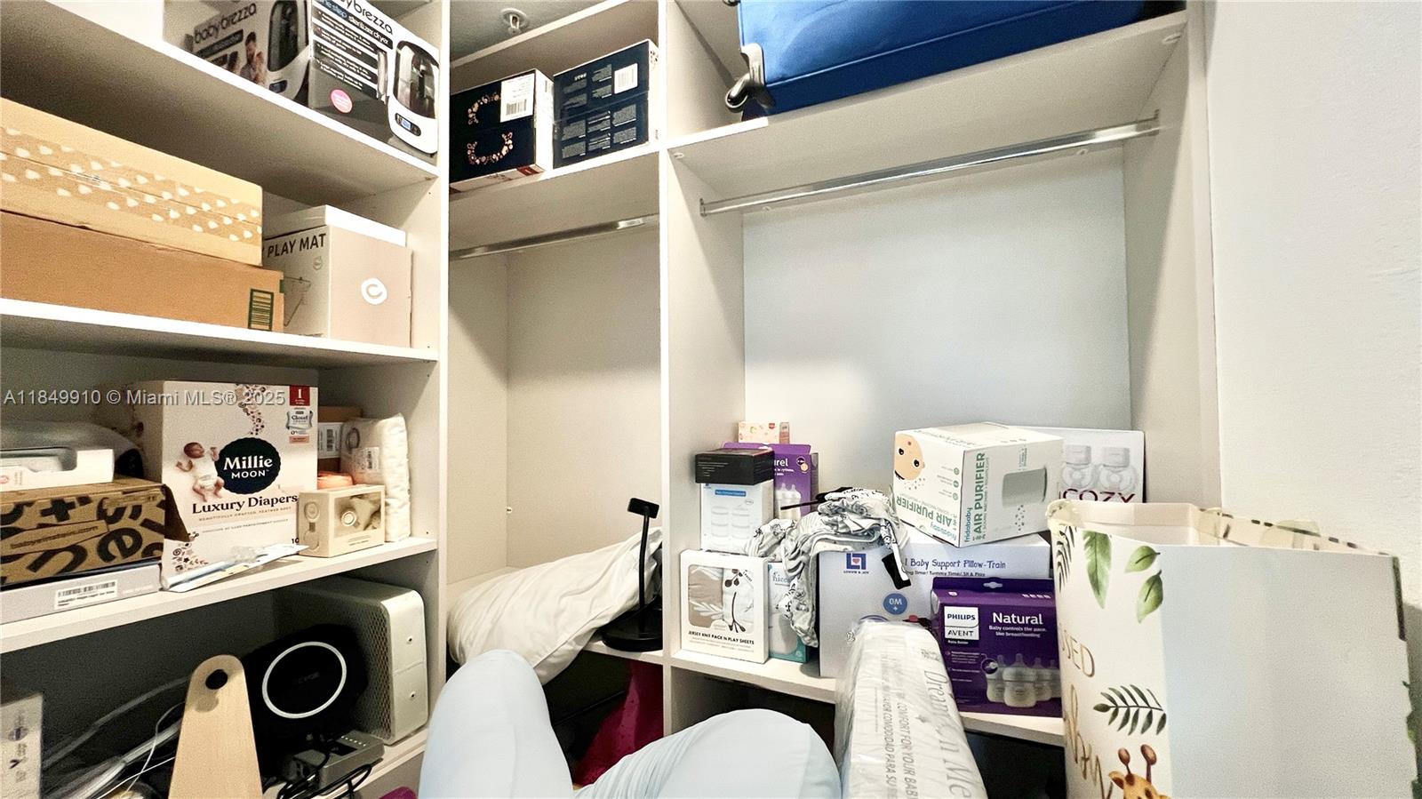 MERRICK SQUARE - Residential