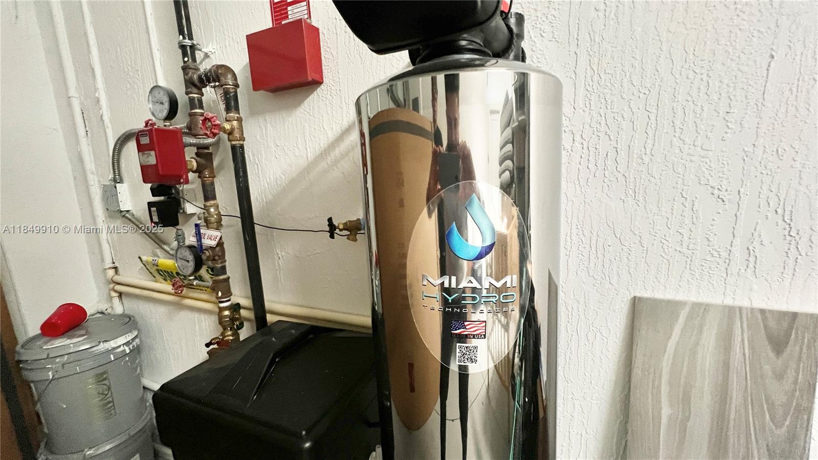 MERRICK SQUARE - Residential