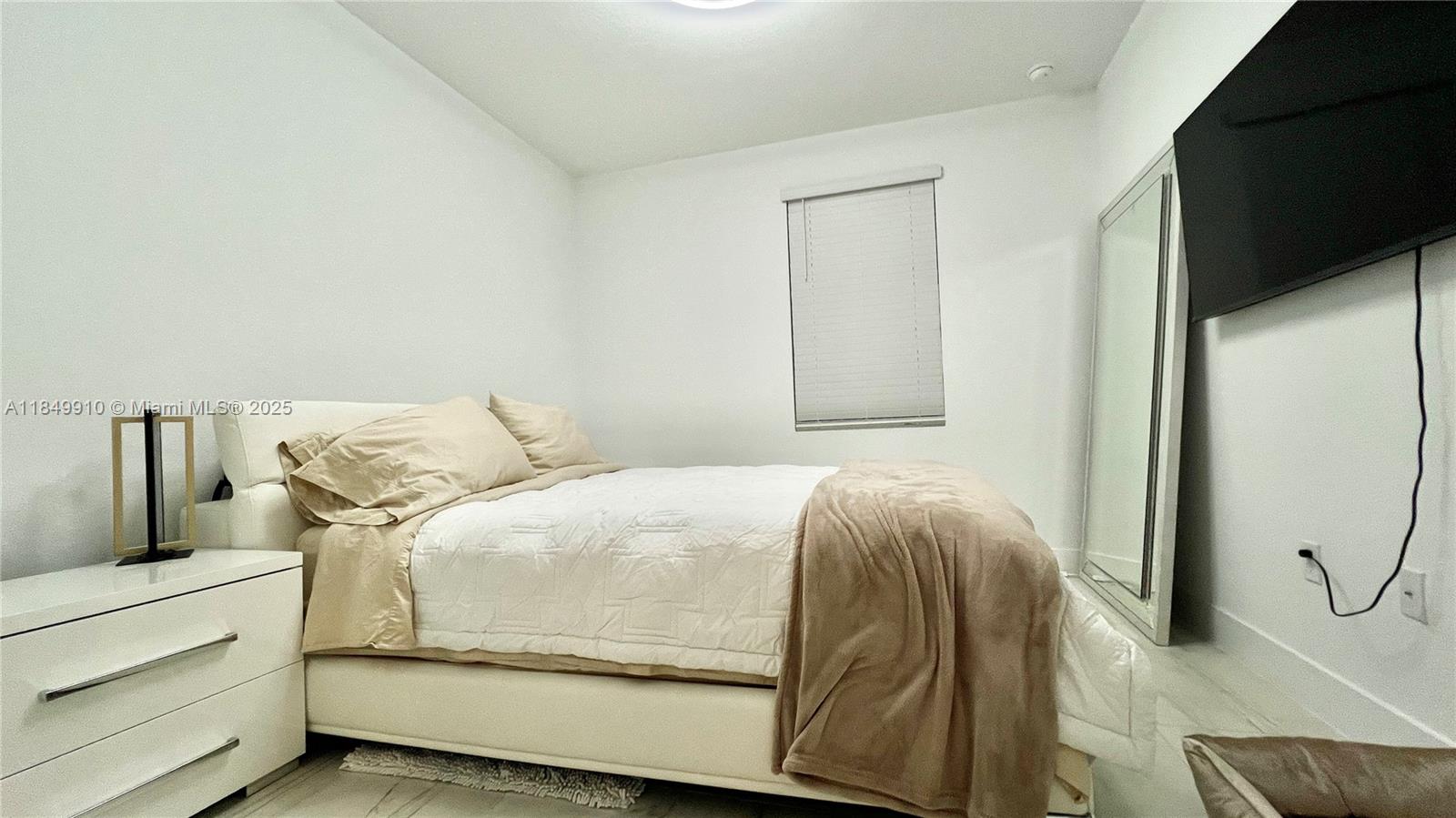 MERRICK SQUARE - Residential