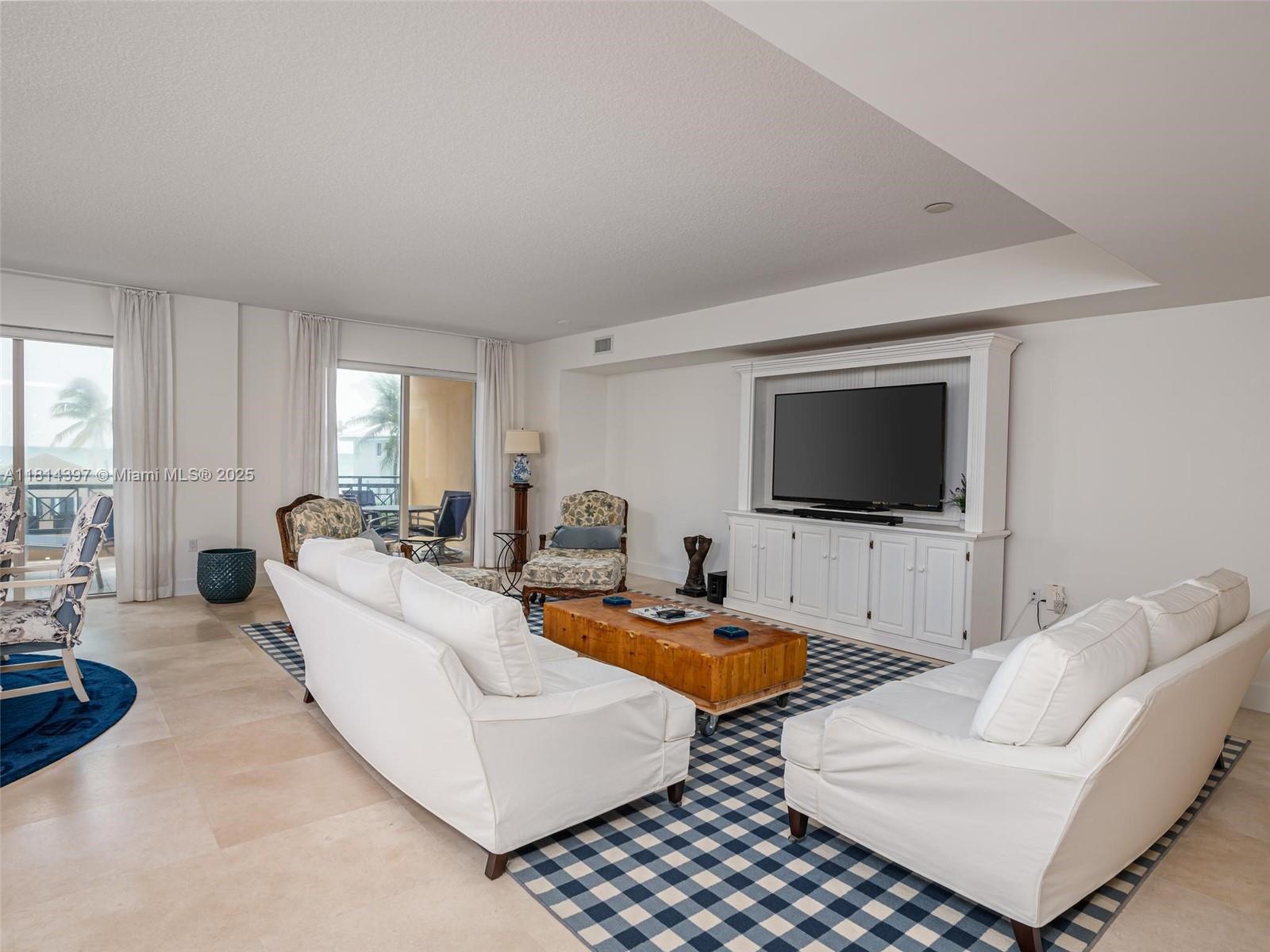 3415 N Ocean Dr 201