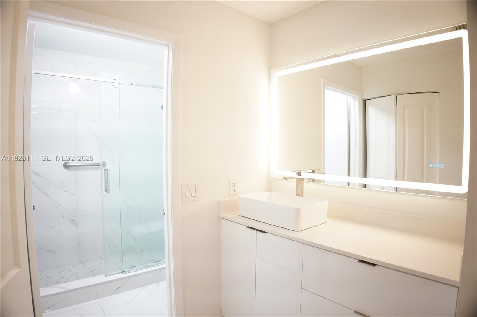 VILLAGE OF DORAL LAKES - Residential Lease