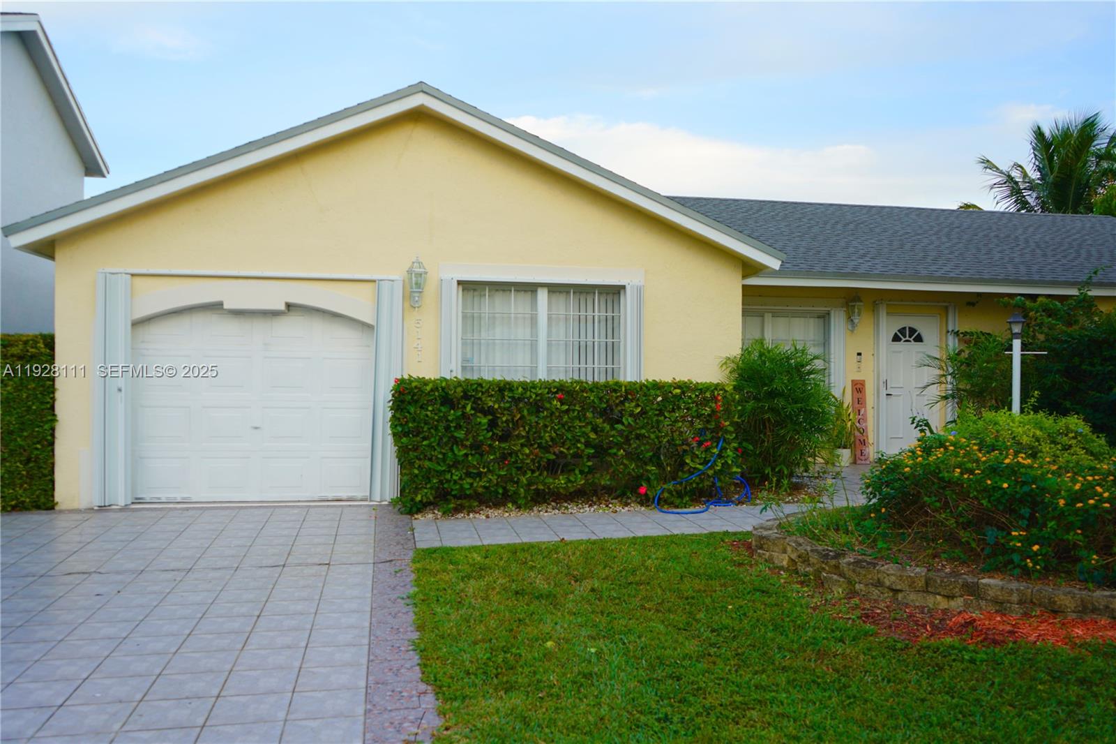 VILLAGE OF DORAL LAKES - Residential Lease