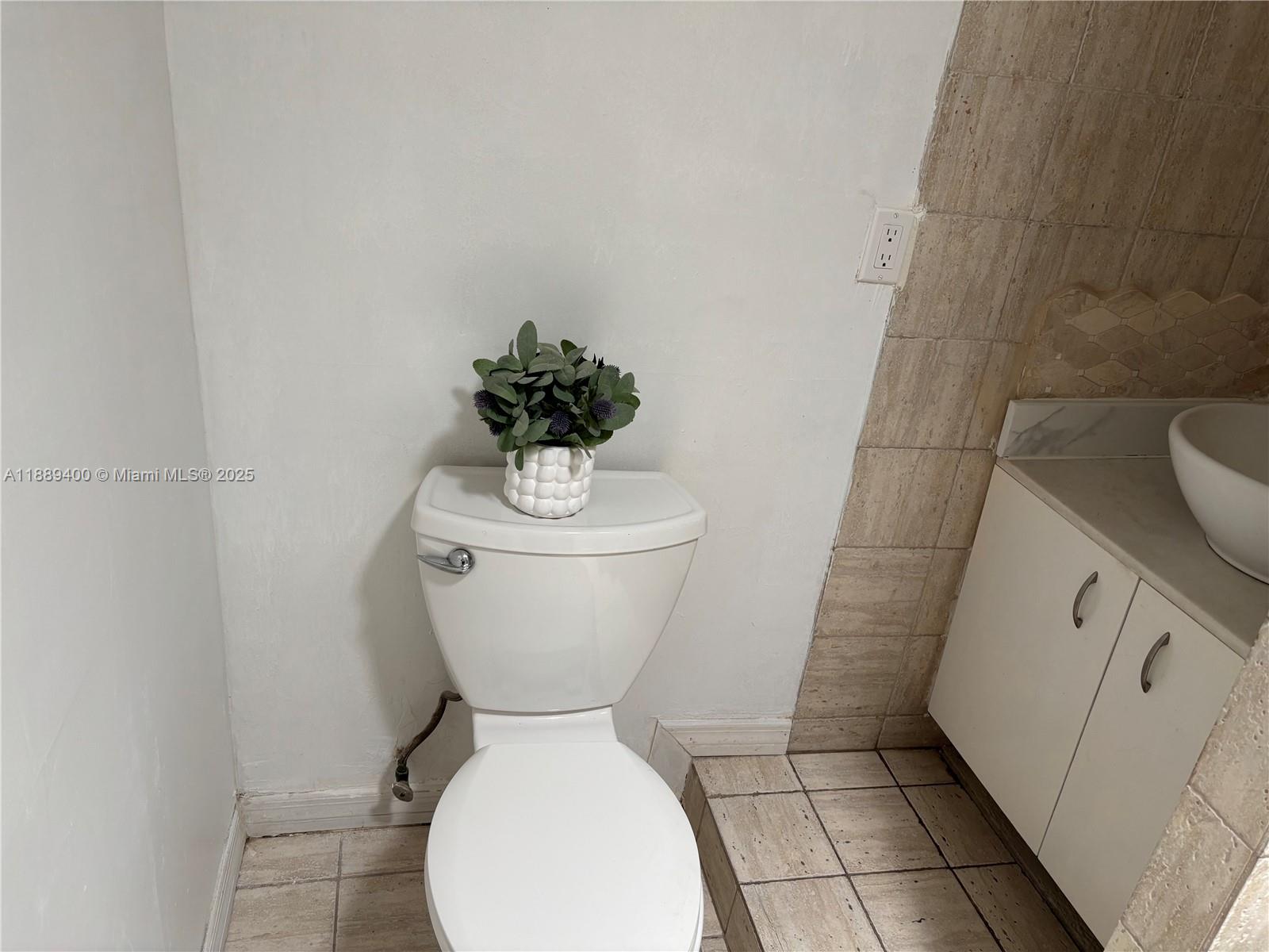 WINSTON PARK UNIT TWO - Residential Lease