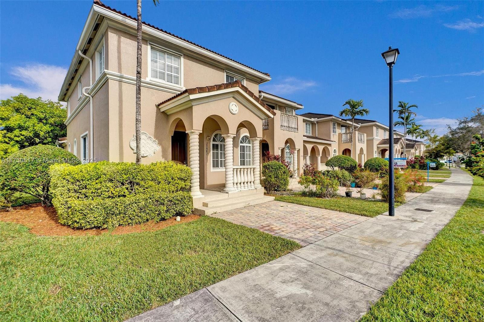 27982 Sw 140th Ave, Homestead, Miami-Dade County, Florida - 3 Bedrooms  
3 Bathrooms - 