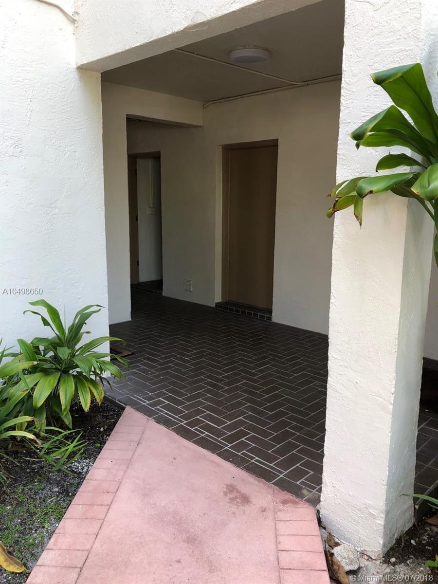 KINGSTON SQUARE CONDO - Residential Lease