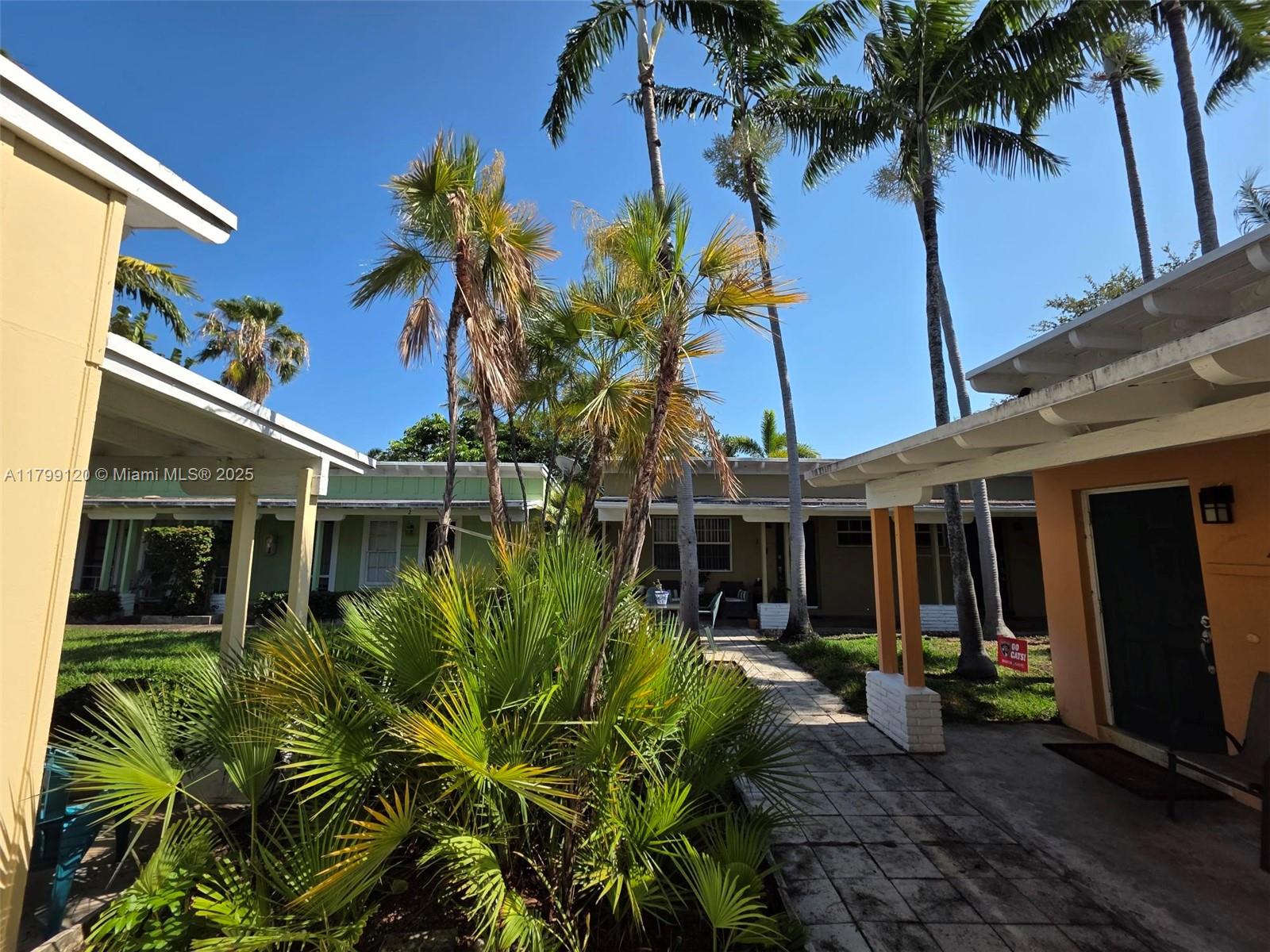 ARTIST COLONY CONDO - Residential