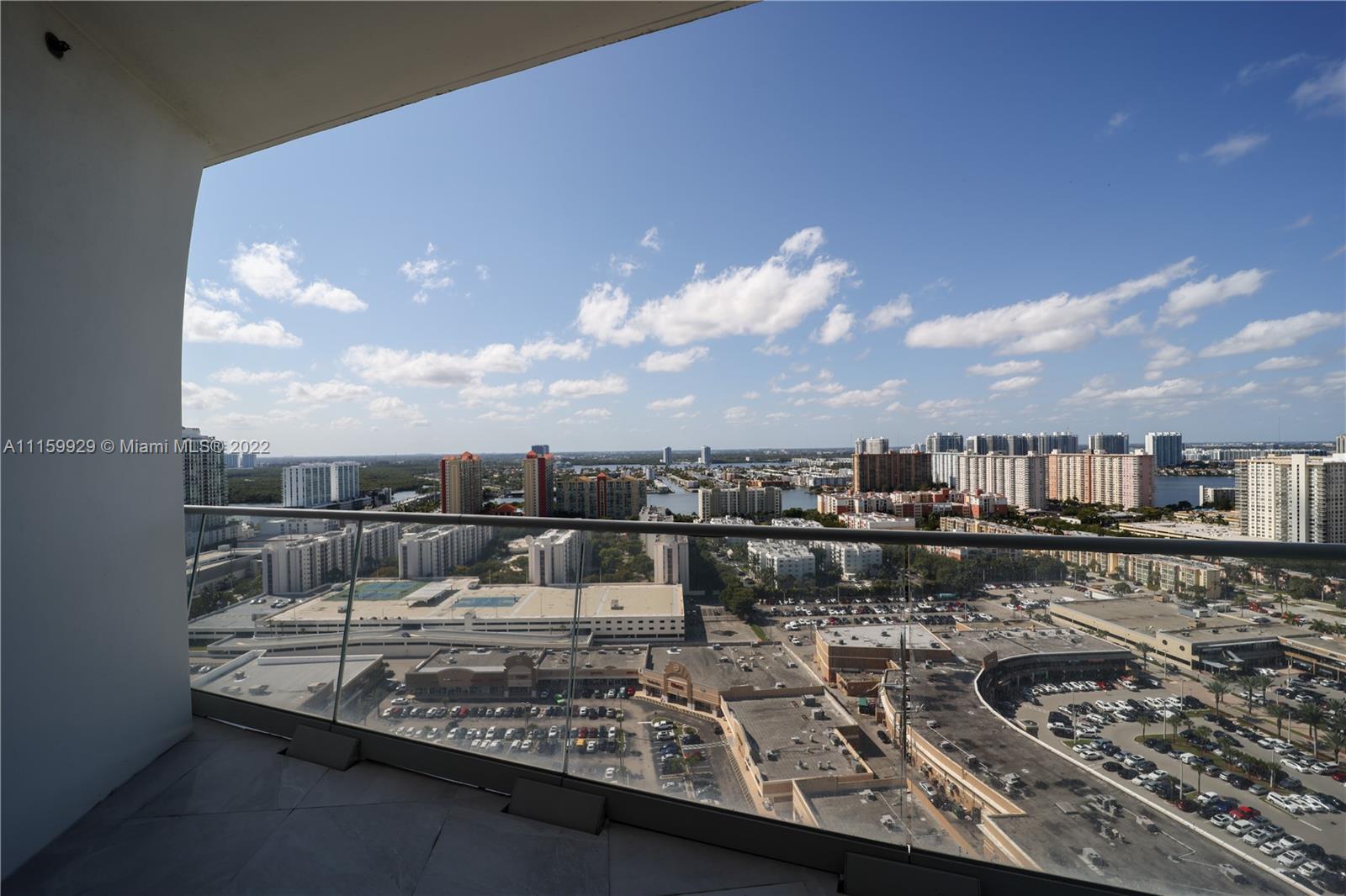 JADE SIGNATURE CONDO - Residential