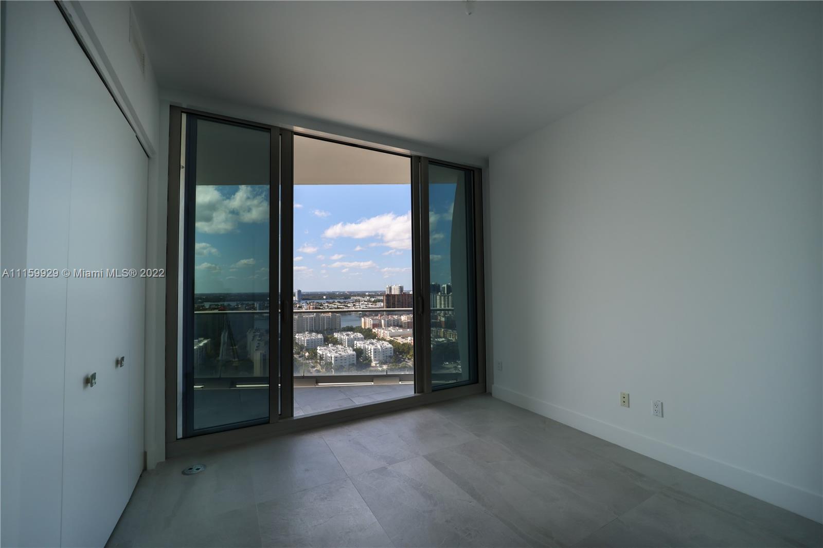 JADE SIGNATURE CONDO - Residential