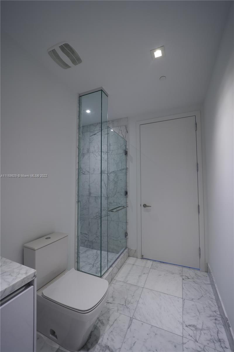 JADE SIGNATURE CONDO - Residential