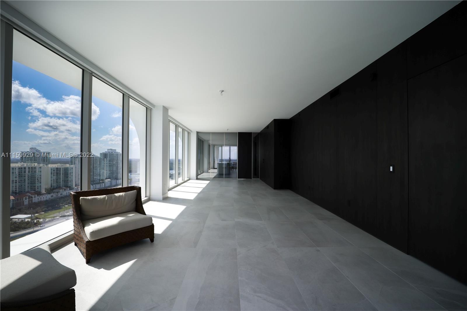 JADE SIGNATURE CONDO - Residential