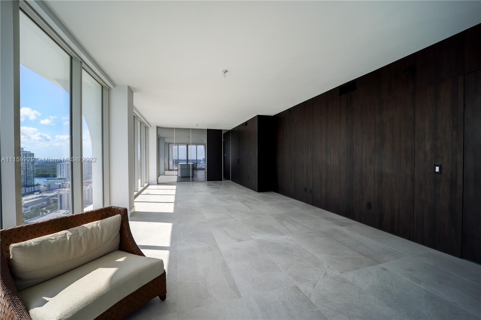 JADE SIGNATURE CONDO - Residential