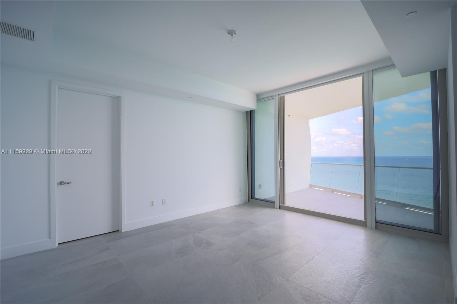 JADE SIGNATURE CONDO - Residential