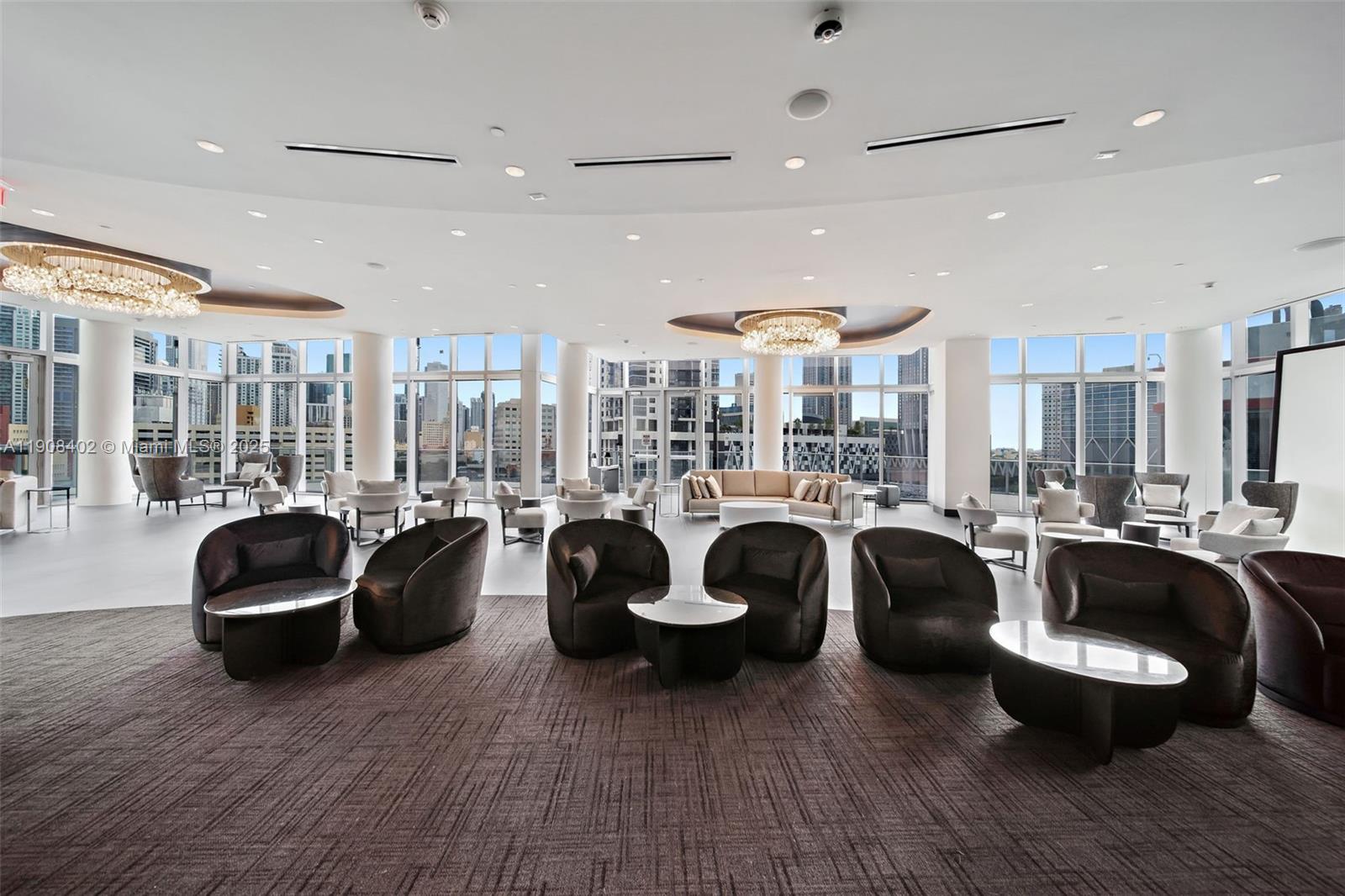 PARAMOUNT MIAMI WORLDCENT - Residential Lease