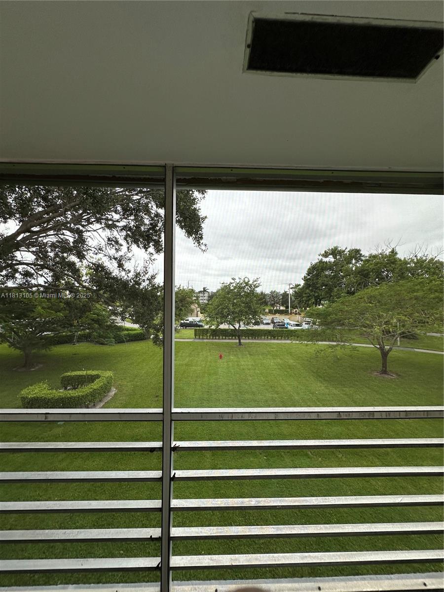 SUFFOLK AT CENTURY VILLAG - Residential Lease