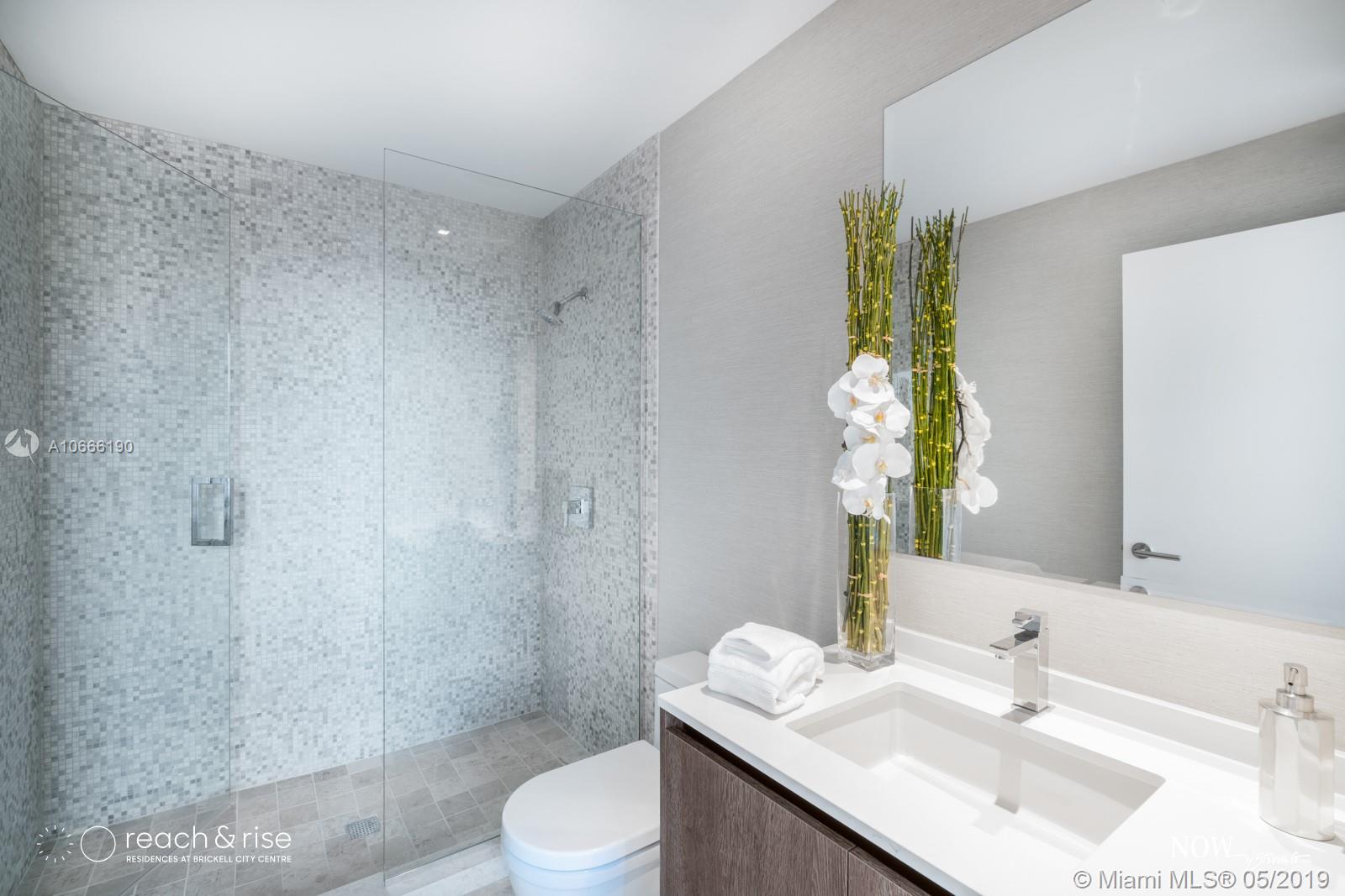 RISE CONDO - Residential