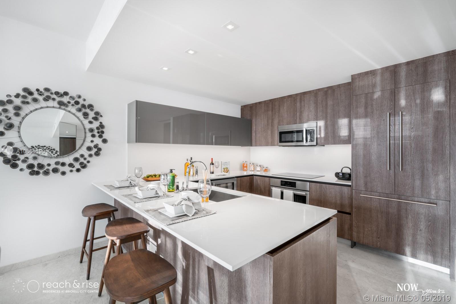 RISE CONDO - Residential