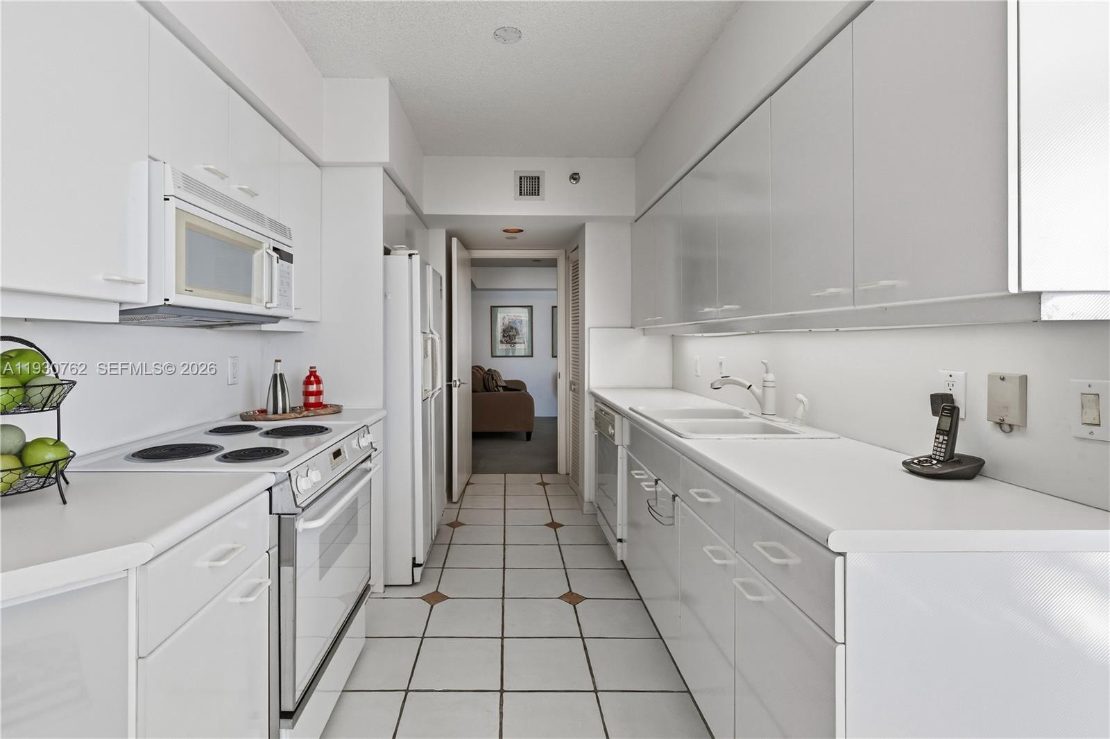 OCEANIA II CONDO - Residential