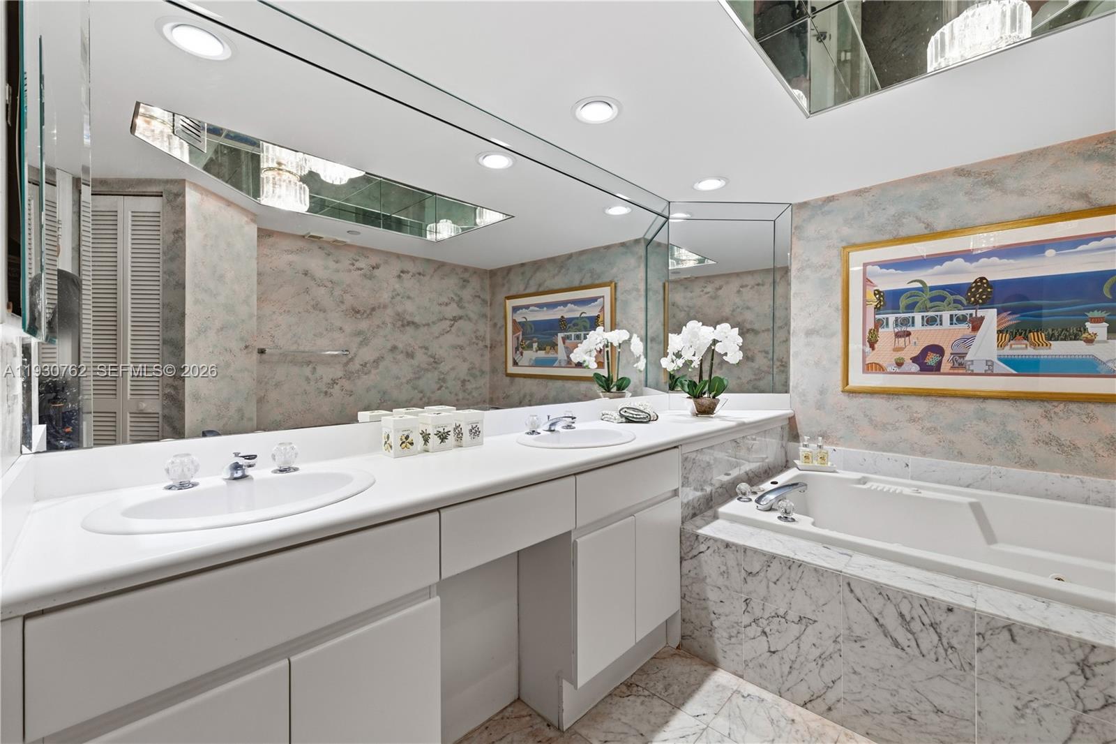 OCEANIA II CONDO - Residential