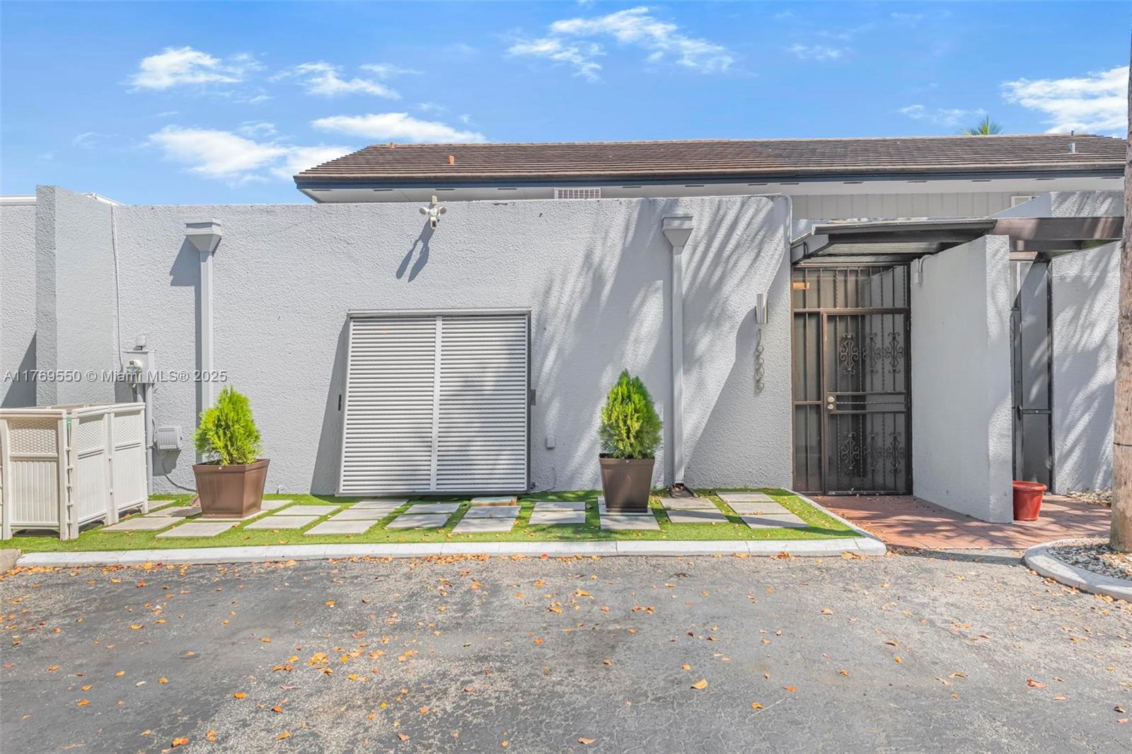 16505 Fox Den Ct