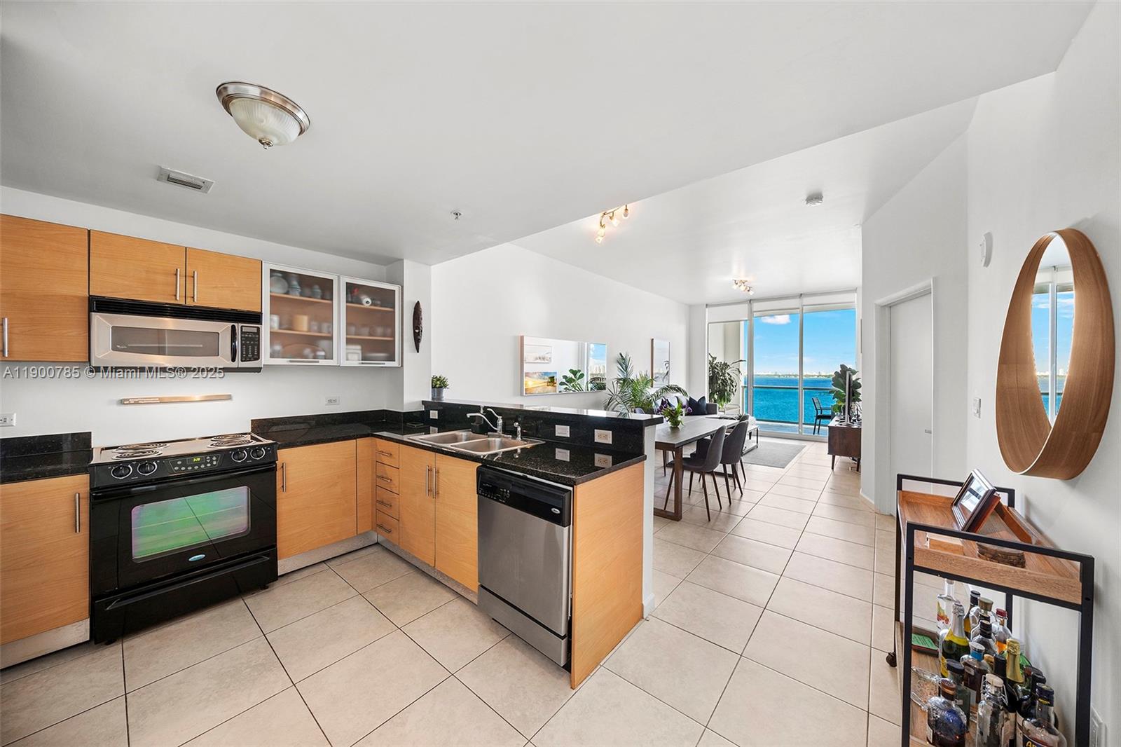 NEW WAVE CONDO - Residential Lease