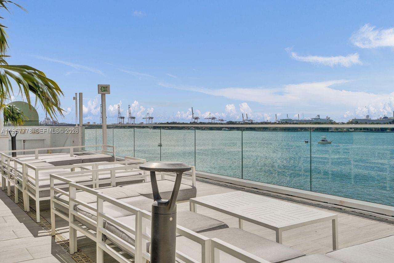 THE WAVERLY AT SOUTH BEAC - Residential