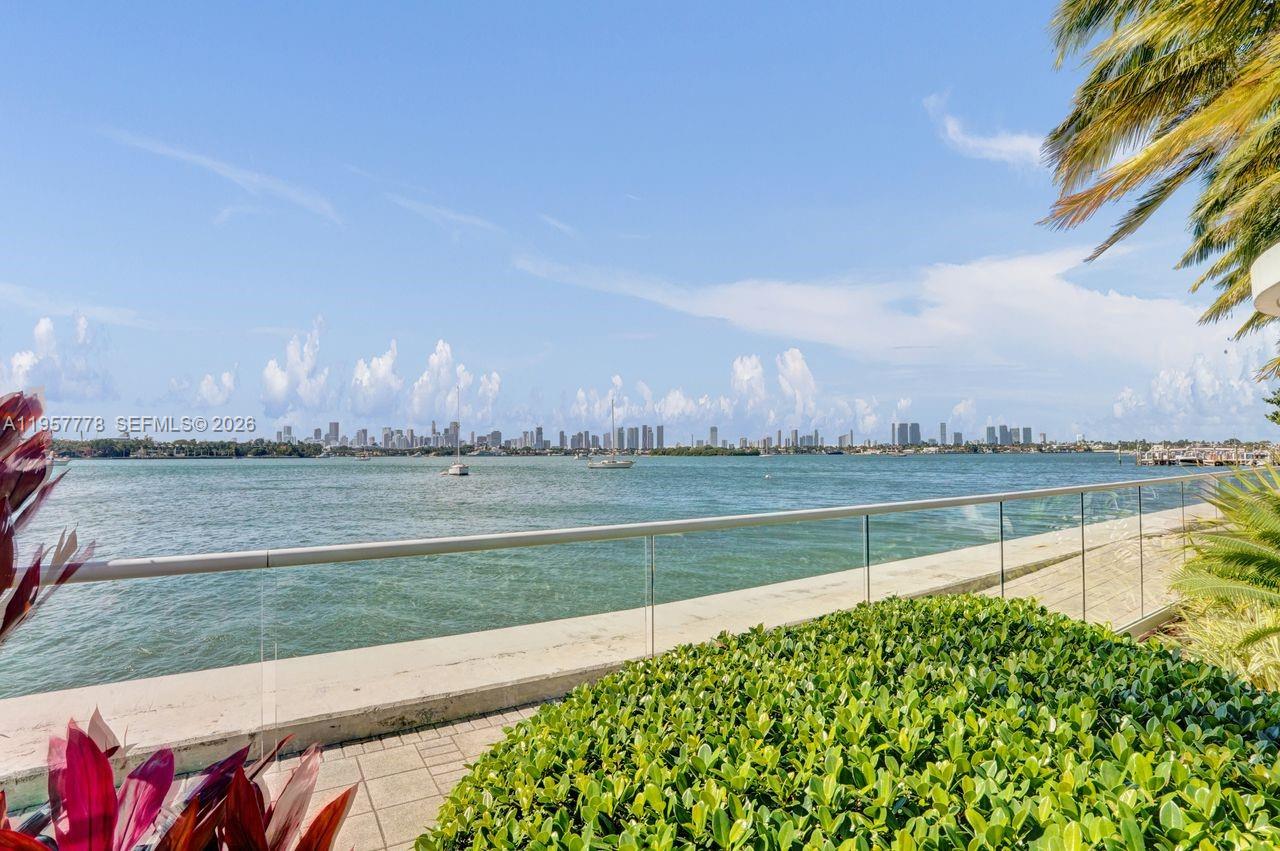 THE WAVERLY AT SOUTH BEAC - Residential