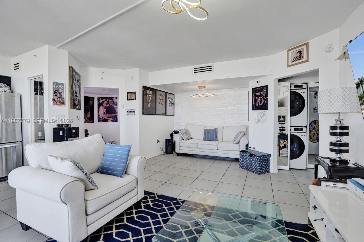 THE WAVERLY AT SOUTH BEAC - Residential