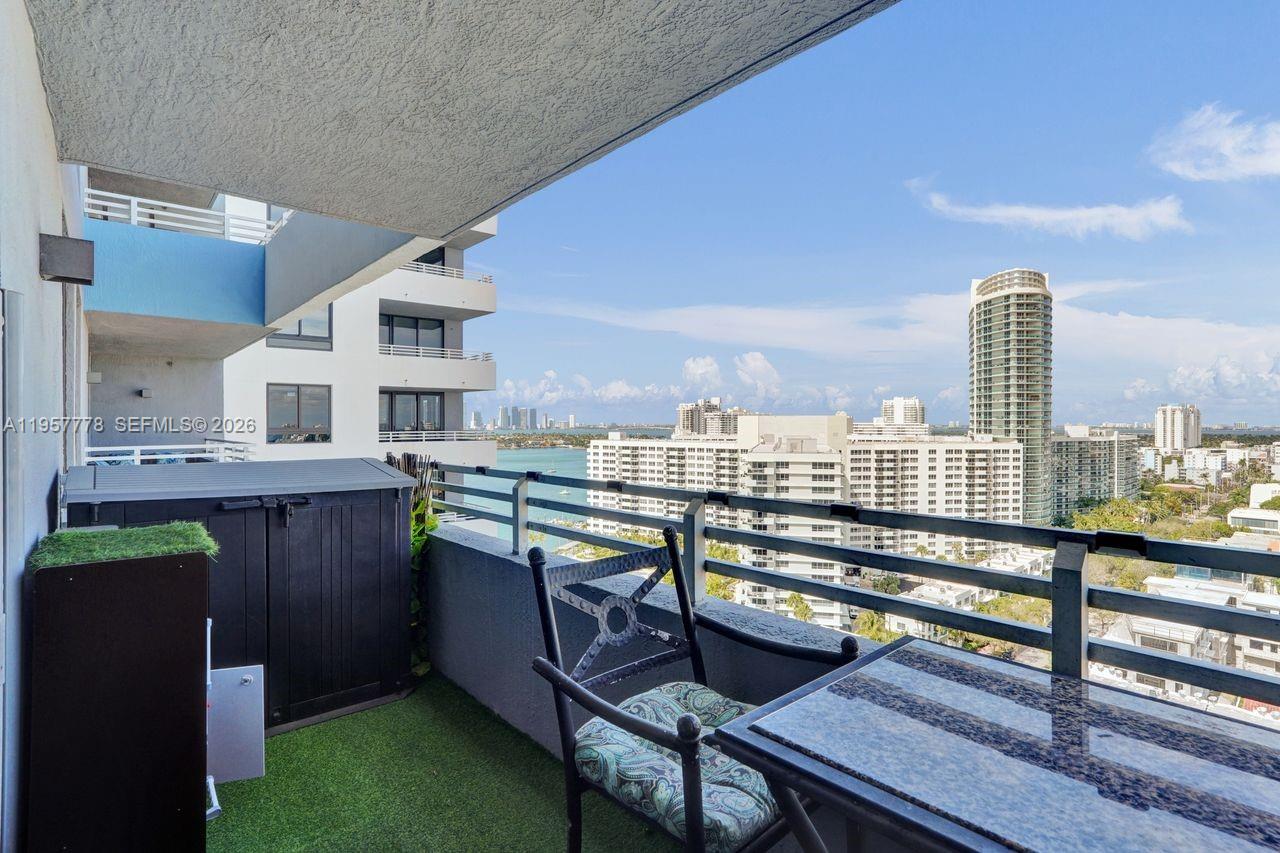 THE WAVERLY AT SOUTH BEAC - Residential