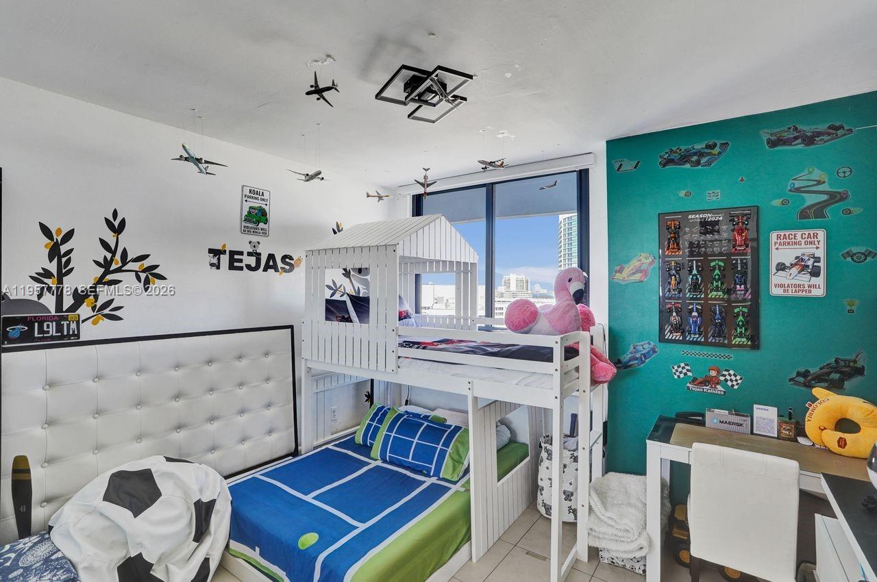 THE WAVERLY AT SOUTH BEAC - Residential