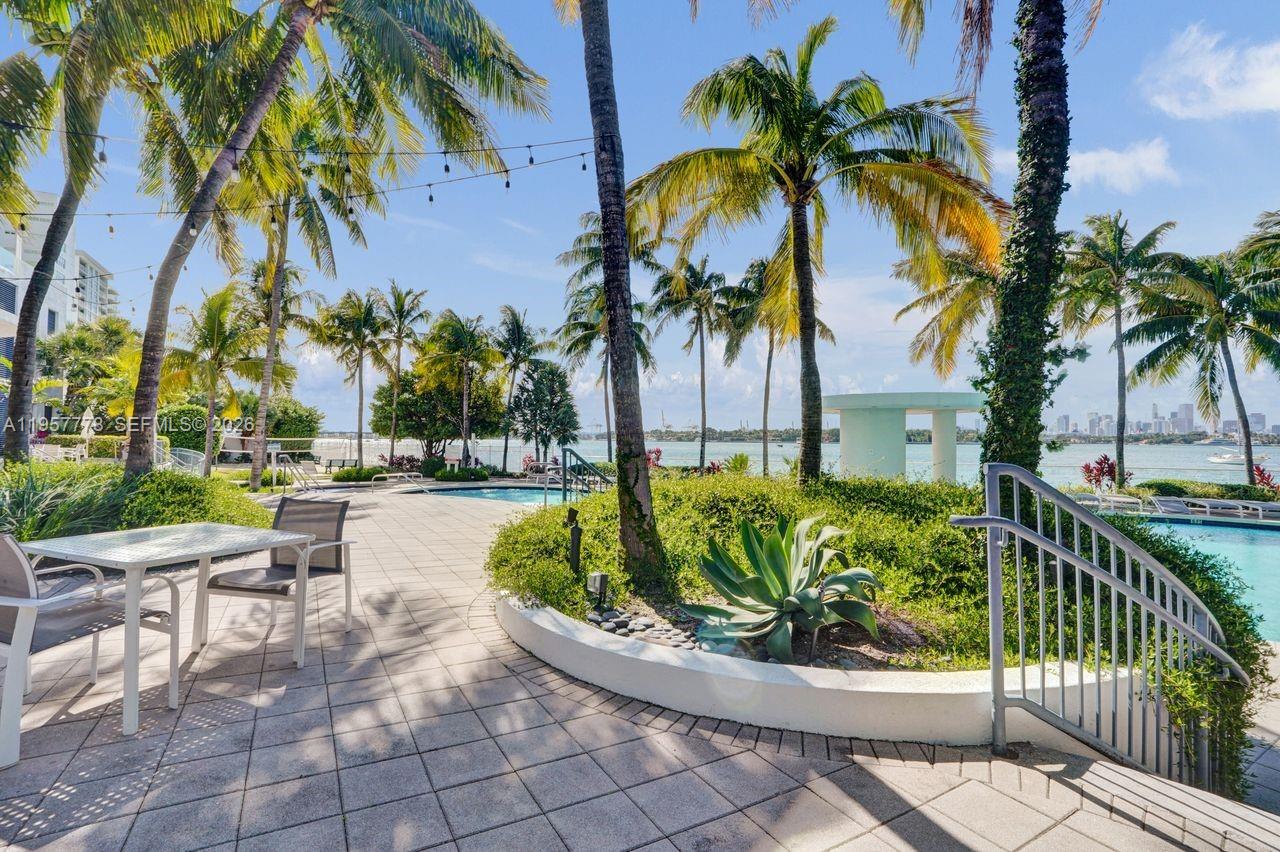 THE WAVERLY AT SOUTH BEAC - Residential