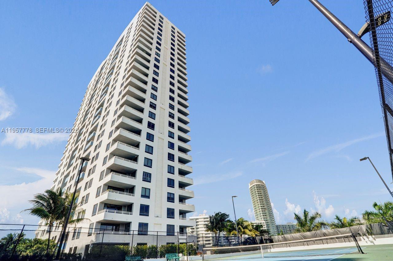 THE WAVERLY AT SOUTH BEAC - Residential