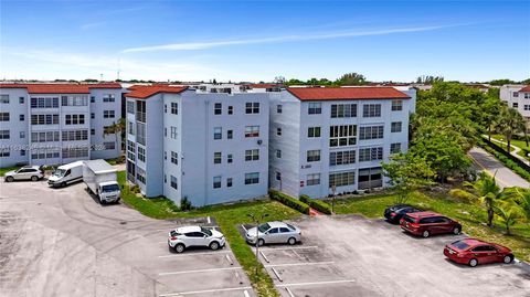 A home in Lauderdale Lakes