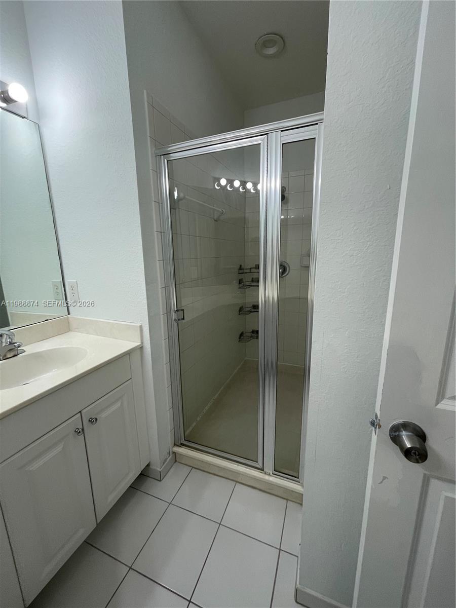 MARSH HARBOUR 3 CONDO - Residential Lease