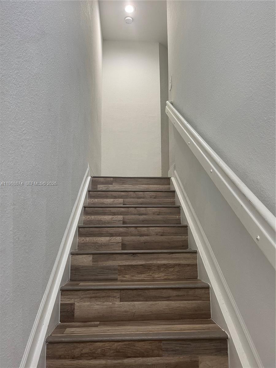 MARSH HARBOUR 3 CONDO - Residential Lease