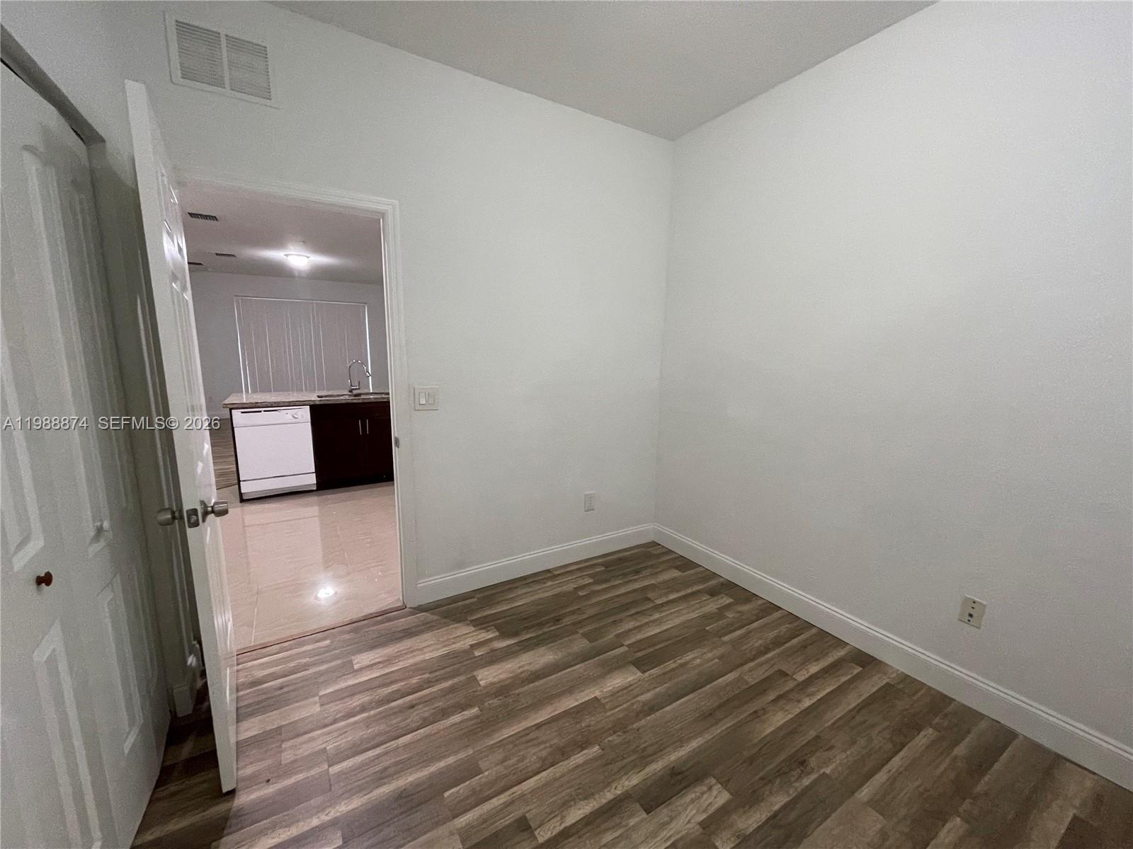 MARSH HARBOUR 3 CONDO - Residential Lease