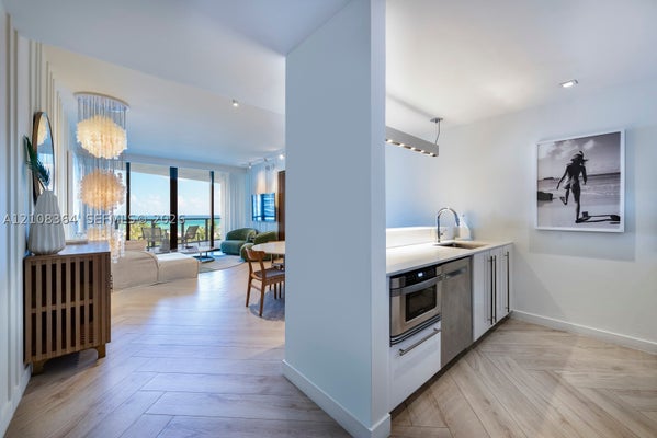 2201 COLLINS AVE # 615, MIAMI BEACH, FL 33139 - Image 740e647c8f7351735c8145e5b4aec505/4047046564
