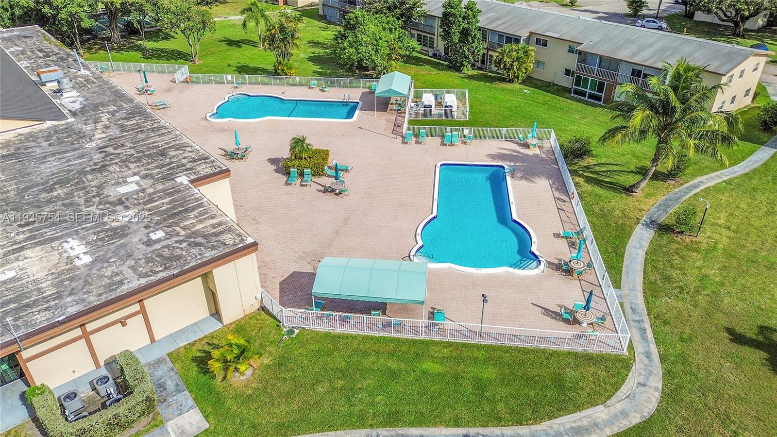 ORIOLE GARDENS 6 CONDO - Residential