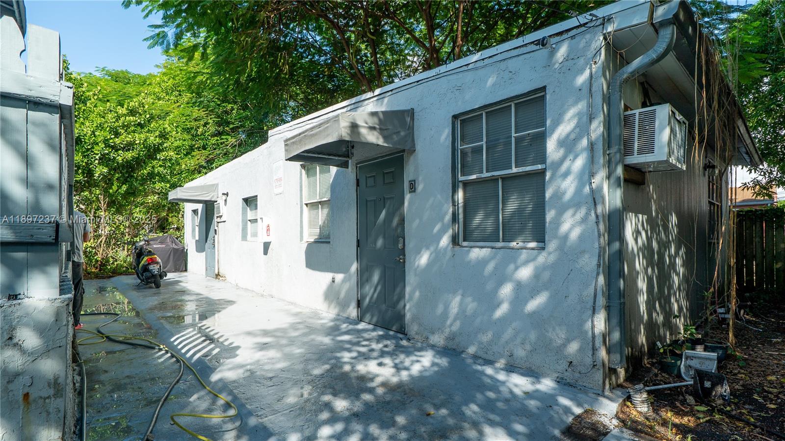 SANTA CLARA SUB - Residential Income