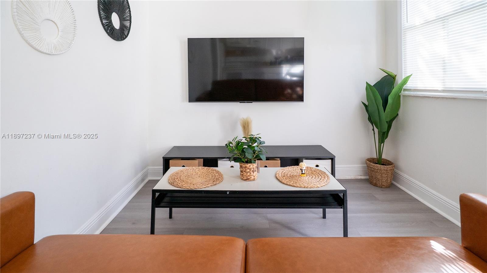 5 Units, recently renovated, renting from $1,100 - $2,000/mo.