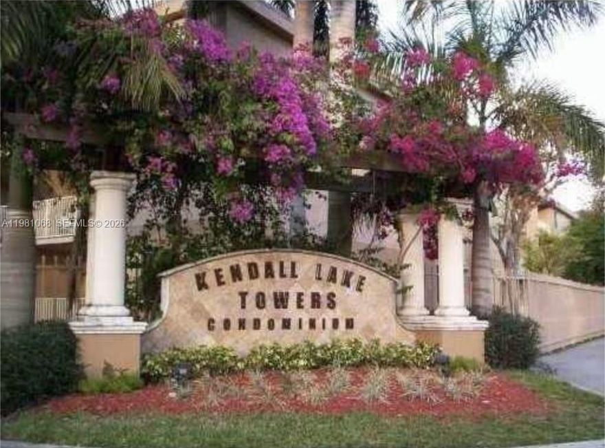 Quiet and friendly neighborhood. Spacious 3 bedrooms / 2 bathrooms. One bed in suite. Ample closets. Living area is aan open floor plan, breezy balcony. New installed Swiss laminated floors. All new appliances. Washer and dryer in unit. Amples closets in all bedrooms. Building has a walk path along the lake, swing pool an recreational area.