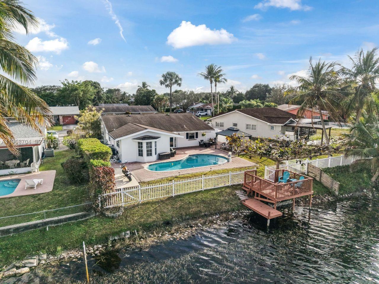 PALM-AIRE VILLAGE 2ND SEC - Residential