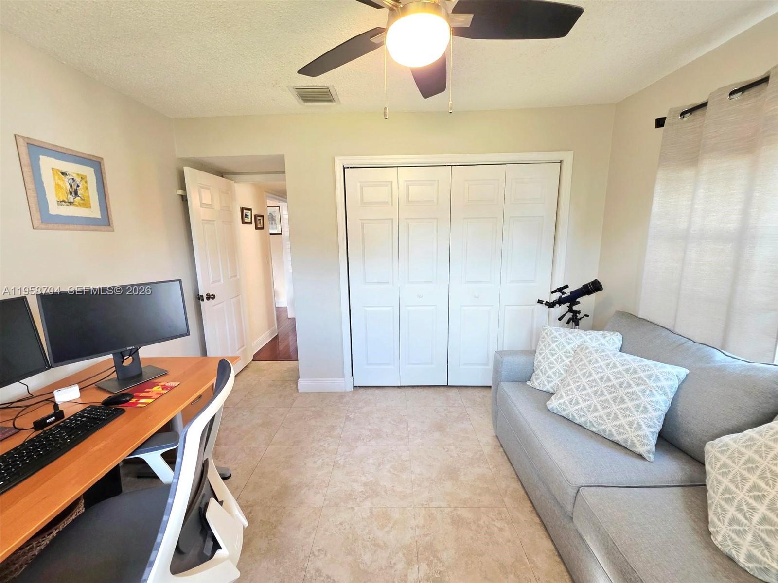 PALM-AIRE VILLAGE 2ND SEC - Residential