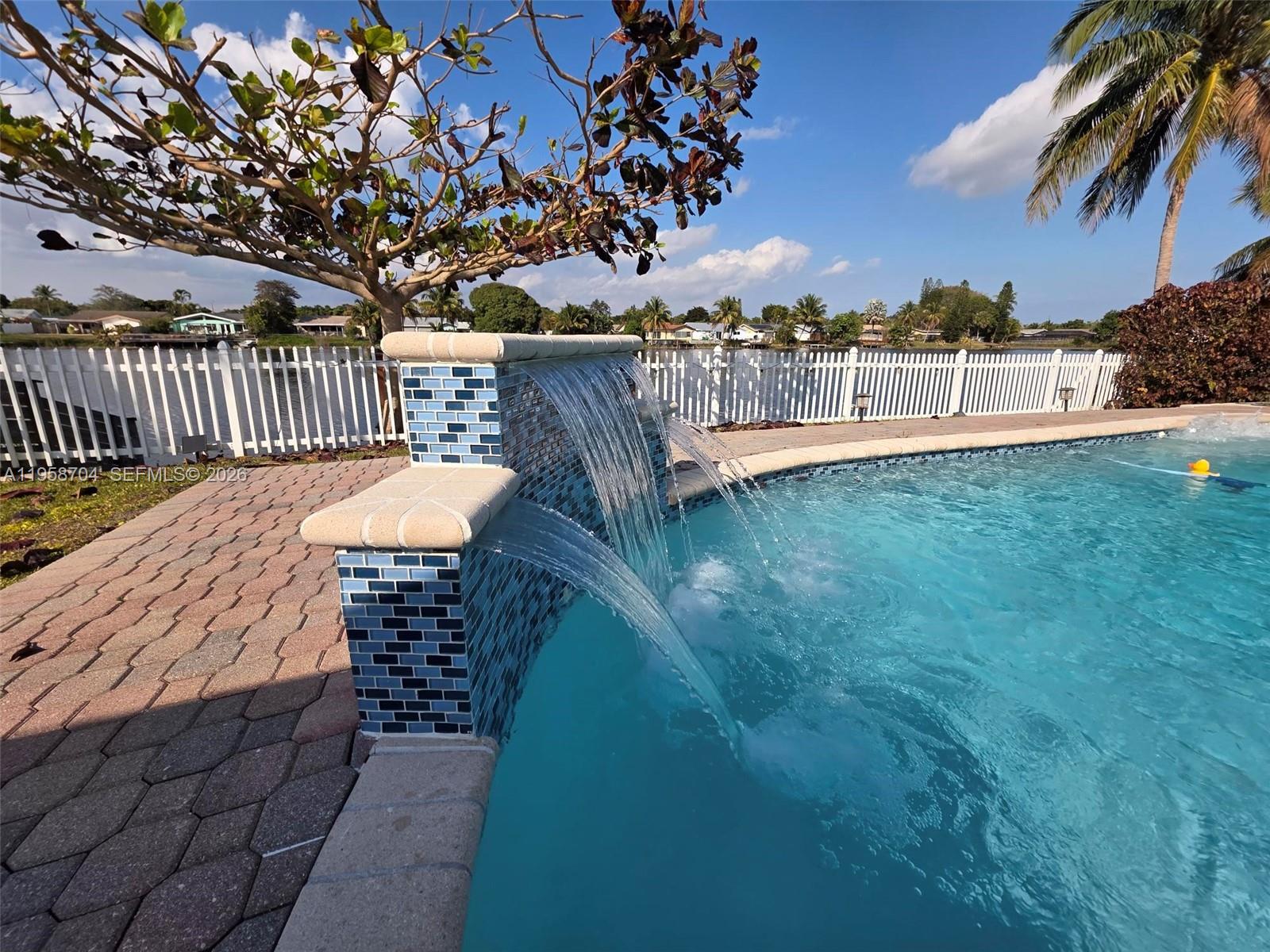 PALM-AIRE VILLAGE 2ND SEC - Residential